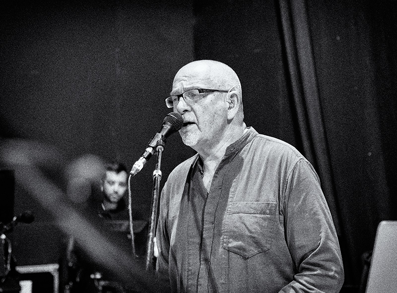 Peter singing